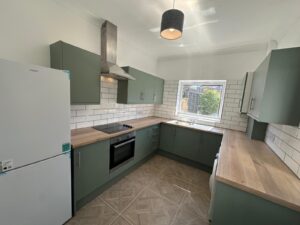 3 Bedroom House – Alberta Road, Bush Hill Park, London EN1